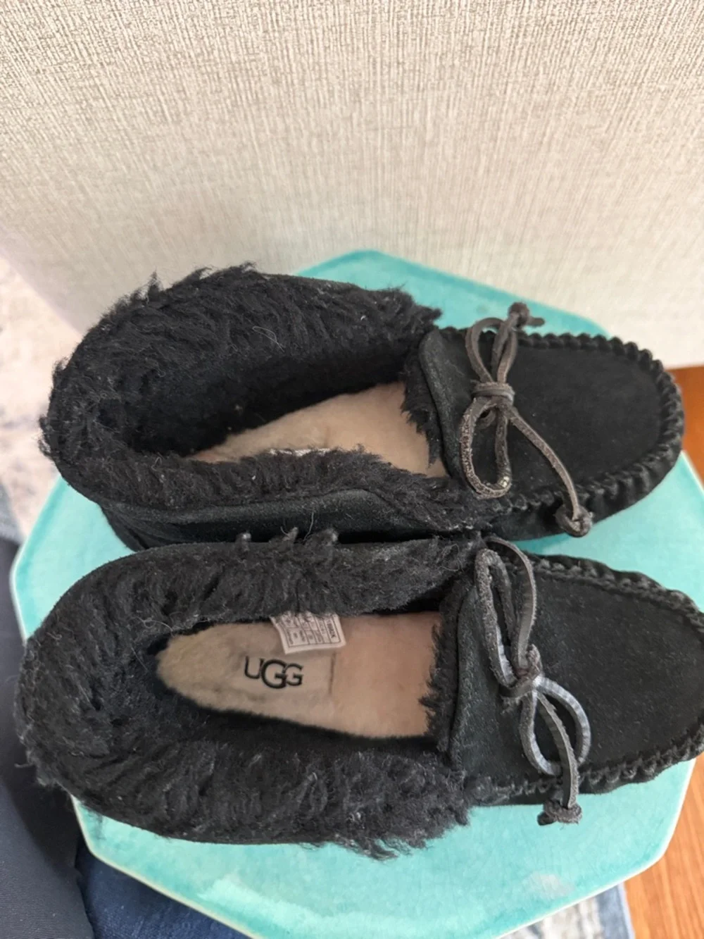 UGG Alena Black Suede Sheepskin Wool-lined Cuff Moccasin Shoes slippers Girls 3